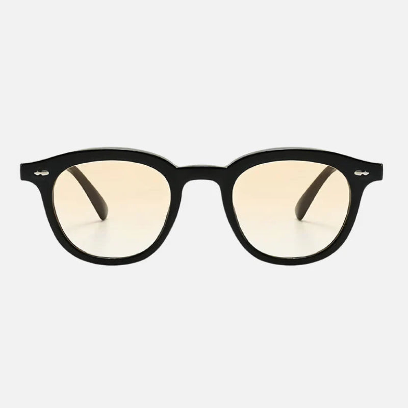 Sunglasses George Yellow – Elegant round-frame sunglasses in glossy black acetate with soft yellow gradient lenses, offering a smooth fade from yellow to a lighter tint. The sturdy temples and keyhole bridge add a timeless touch, making them perfect for both casual and refined looks. Discover more at www.zenluk.com