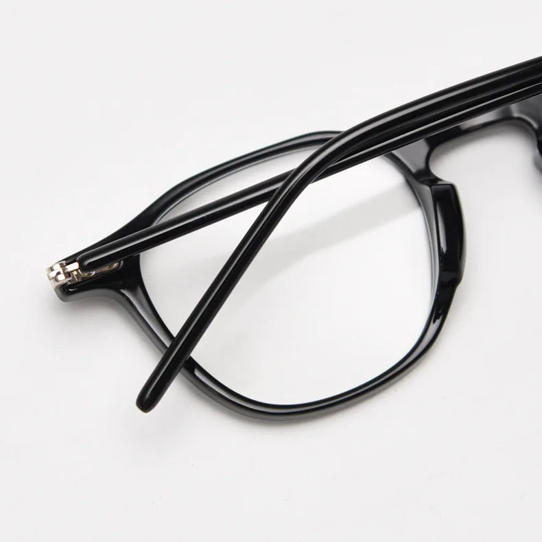 Details - Blue Light Glasses – Black frame, stylish design that blocks blue light, reduces eye strain, and improves focus. Lightweight and durable for work, gaming, and screen use. Explore more at www.zenluk.com